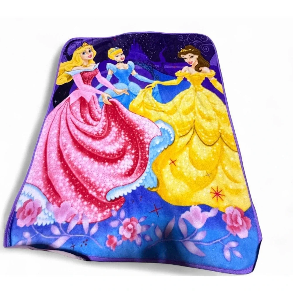 Disney Princess Fleece Throw Blanket Aurora Belle Cinderella 2011 Purple HTF